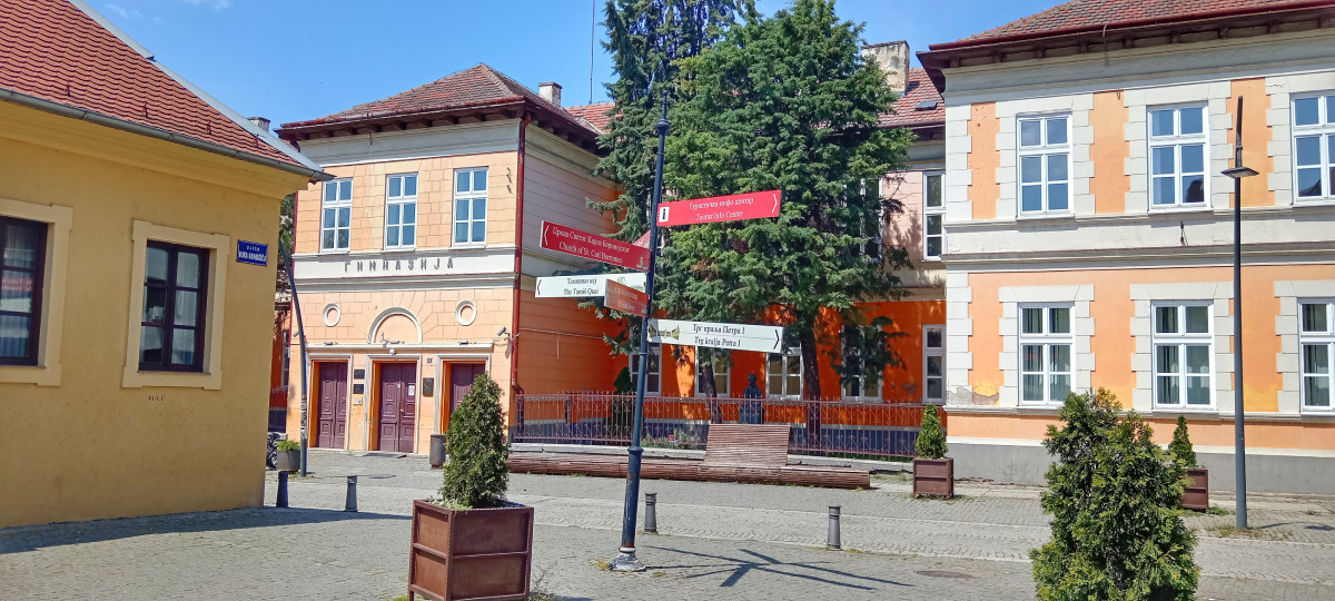 Pančevo park u centru – mirna šetnja za Prvi maj